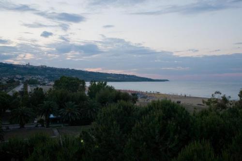 Park Hotel Resort Vasto Exterior photo